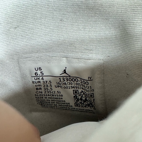 Nike Air Jordan OG Women’s Shoes - Picture 6 of 9